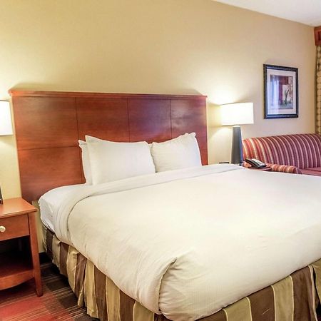 Doubletree By Hilton Holland Hotel Luaran gambar
