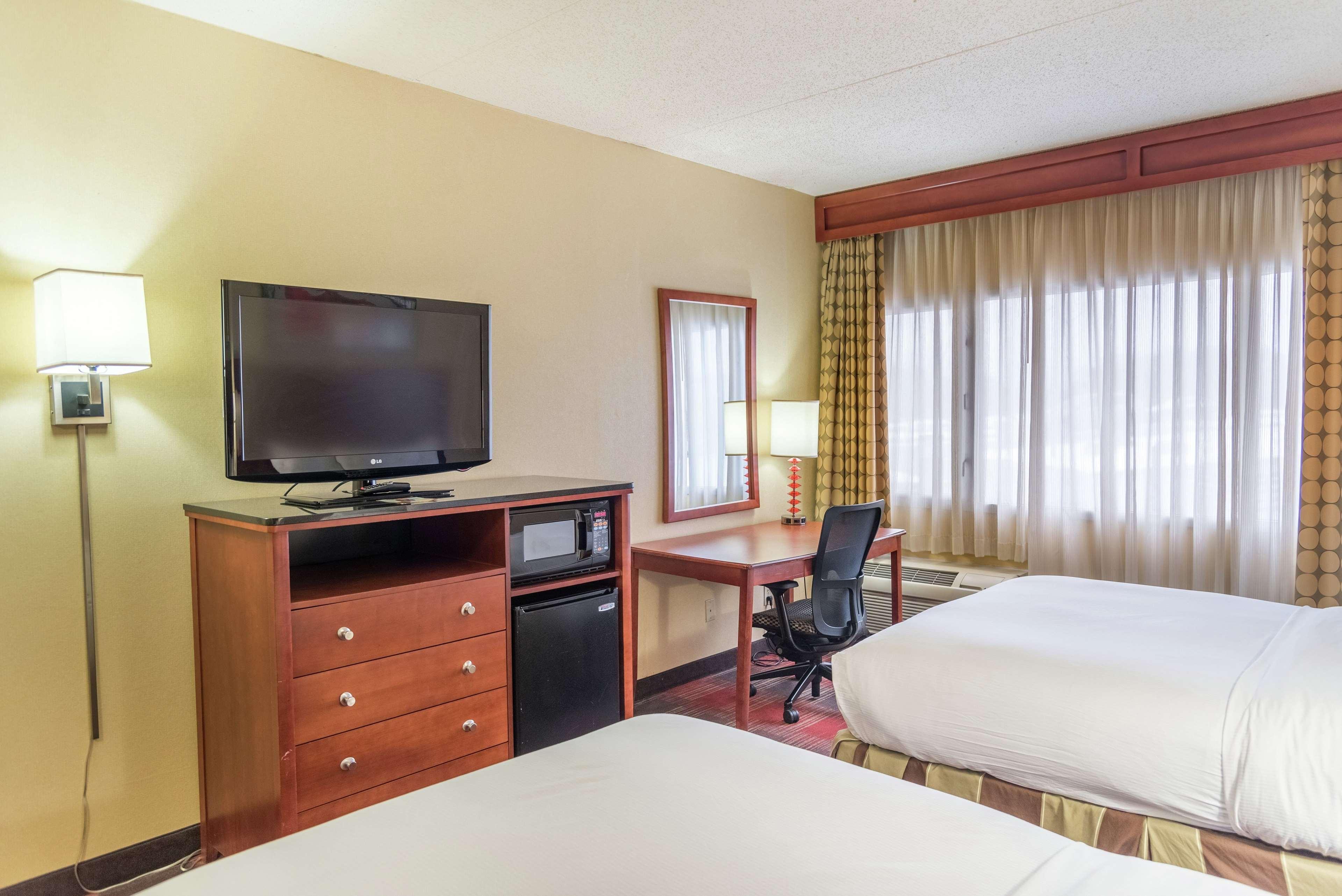 Doubletree By Hilton Holland Hotel Luaran gambar