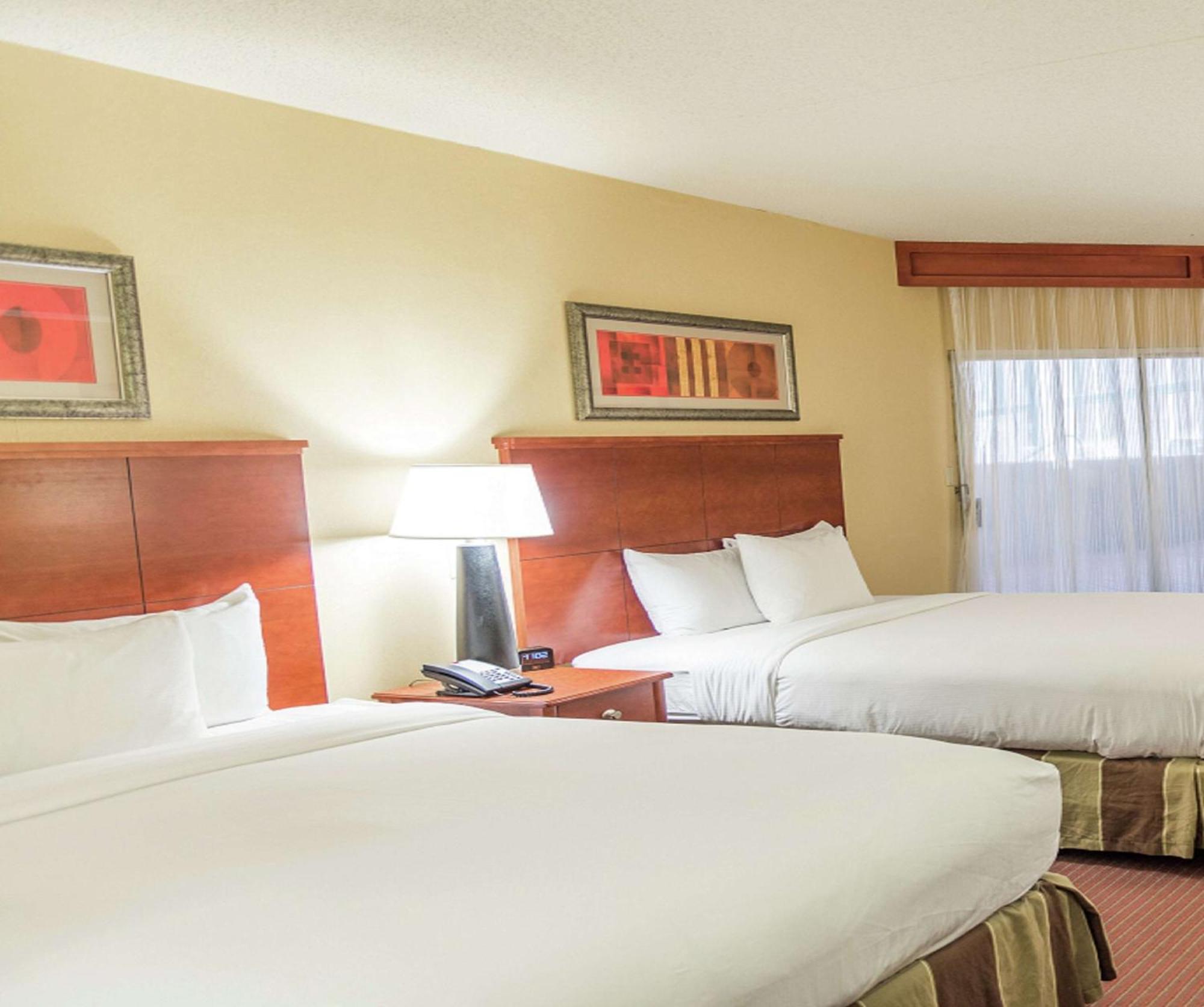 Doubletree By Hilton Holland Hotel Luaran gambar